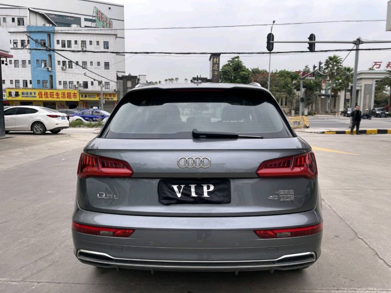 东莞19年奥迪Q58