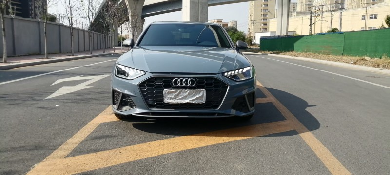 沈陽22年奧迪A4L1