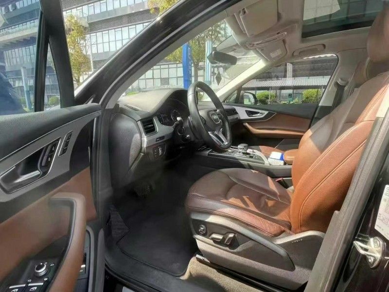 东莞17年奥迪Q74