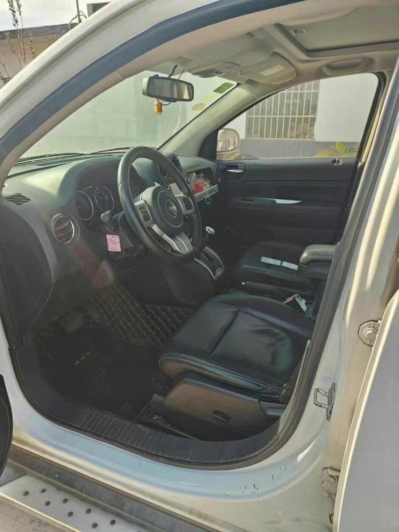 臨沂14年Jeep指南者4