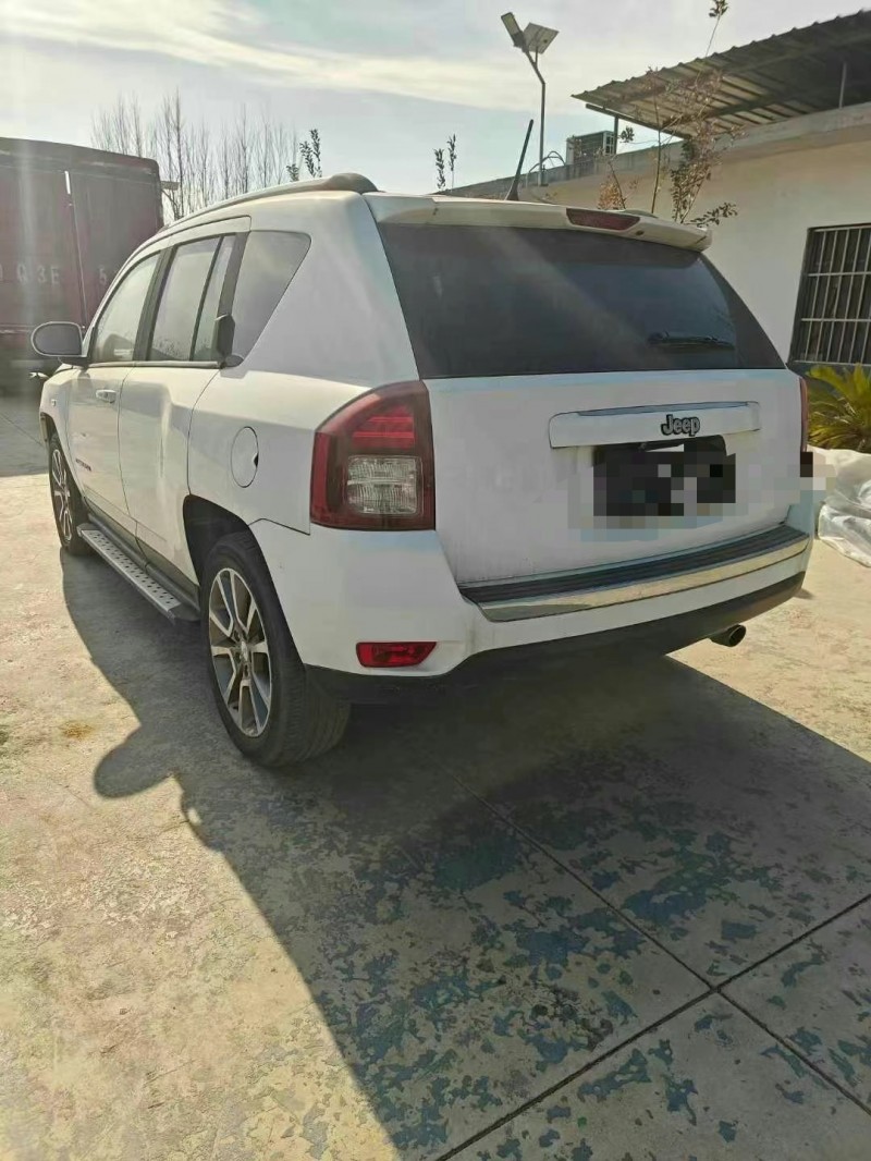 臨沂14年Jeep指南者8