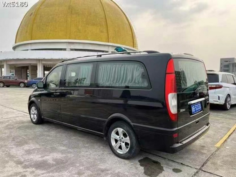 东莞14年奔驰威霆8