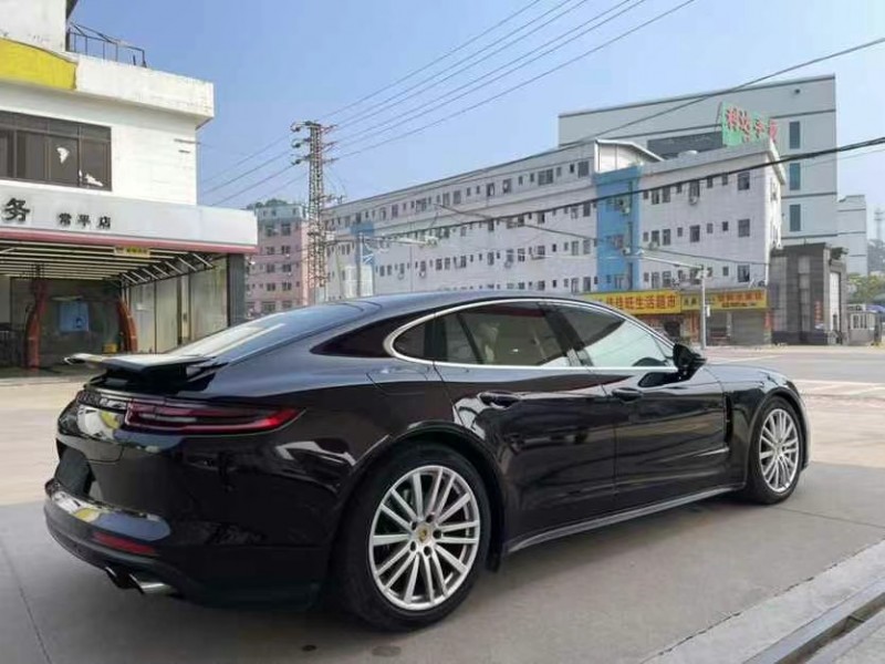 广州18年保时捷帕拉梅拉9