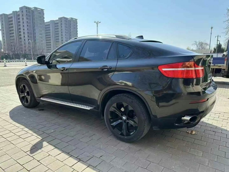 济宁12年宝马X68