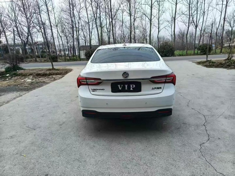 徐州20年别克威朗9