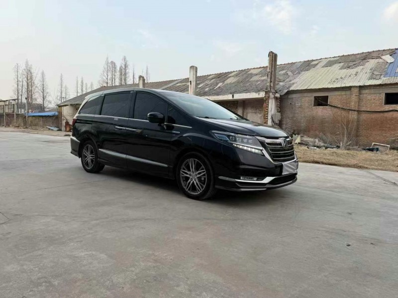 徐州21年本田艾力绅3