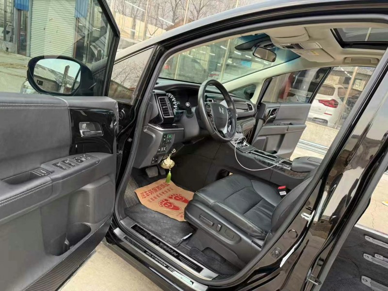 徐州21年本田艾力绅4