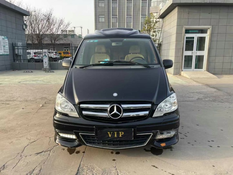 徐州14年奔驰威霆1