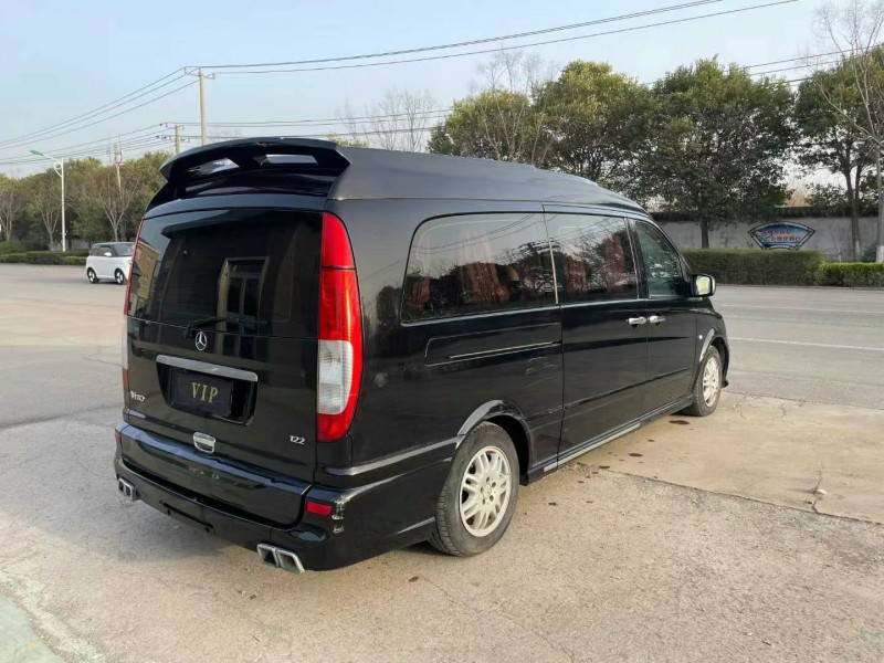 徐州14年奔驰威霆4