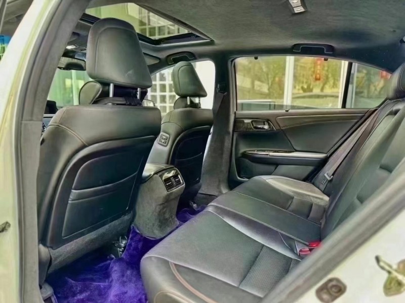 广州16年本田雅阁7