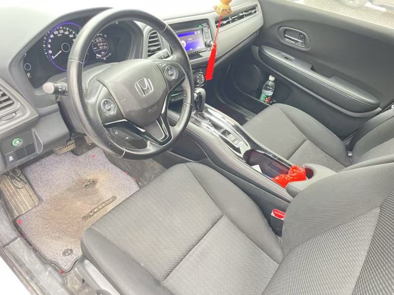 广州17年本田缤智2