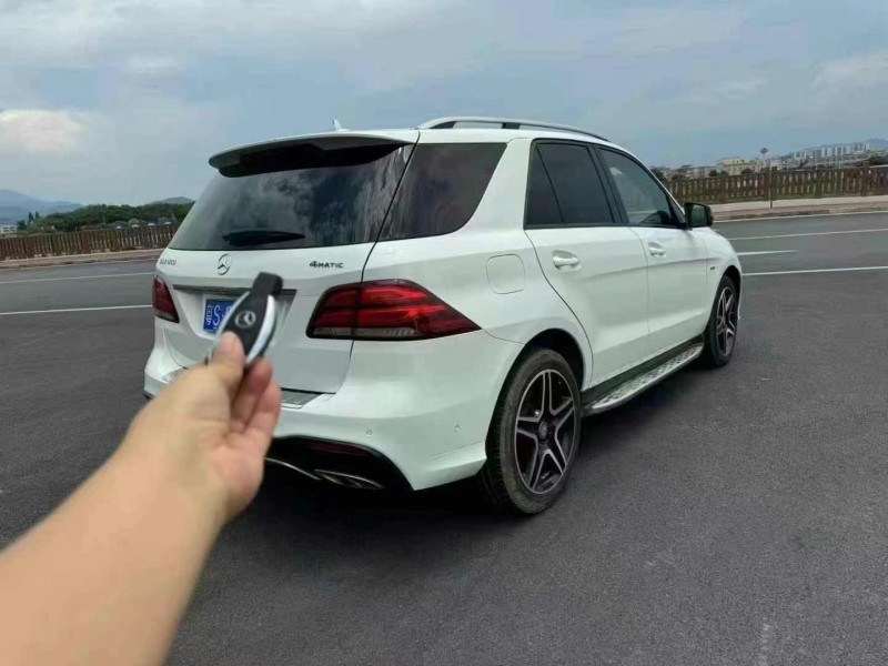 江门17年奔驰GLE8