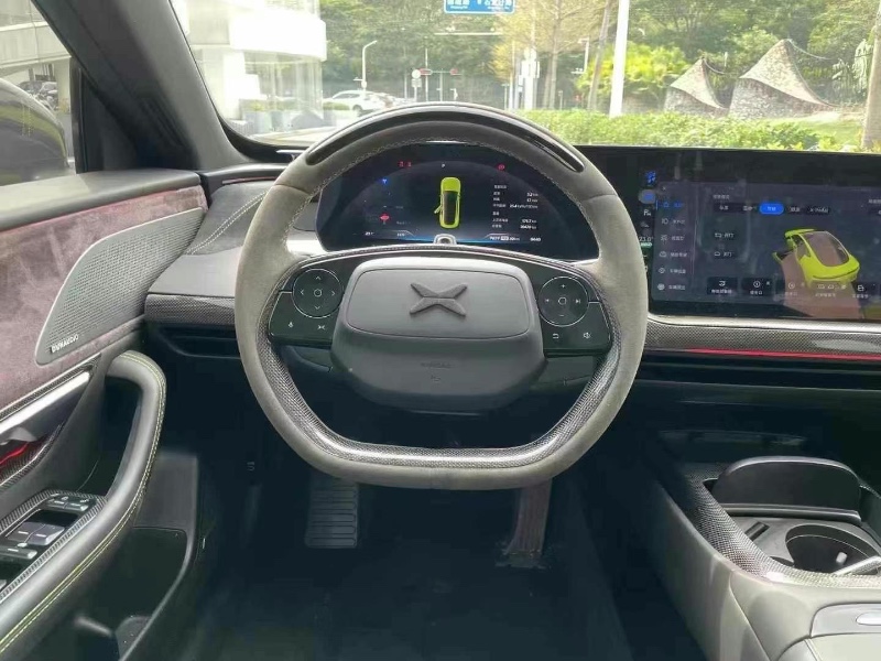 深圳21年小鵬汽車p77