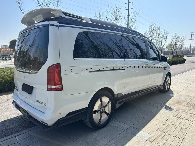 徐州22年奔驰傲旋8