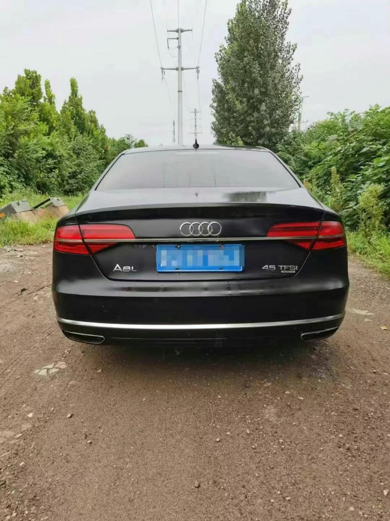 临沂15年奥迪A8L9