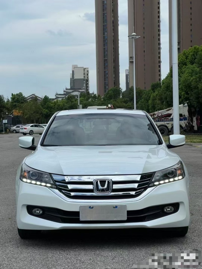 广州15年本田雅阁1