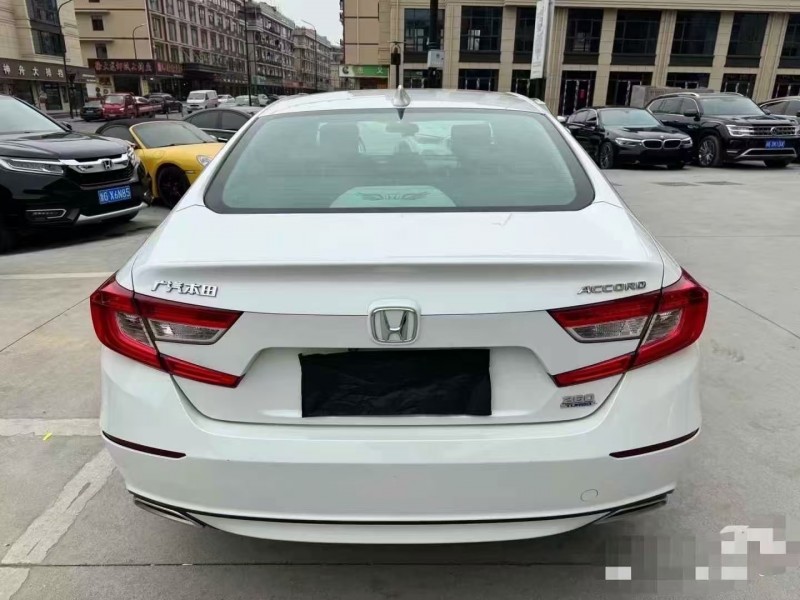 广州18年本田雅阁5