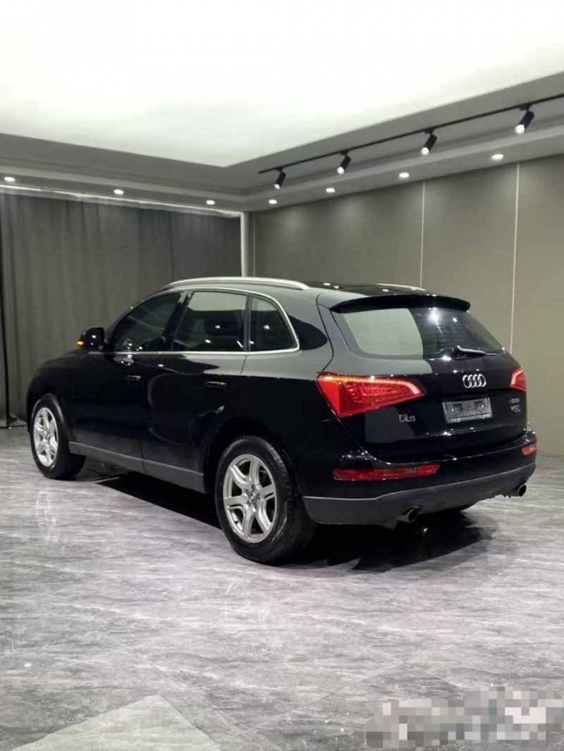 广州12年奥迪Q56