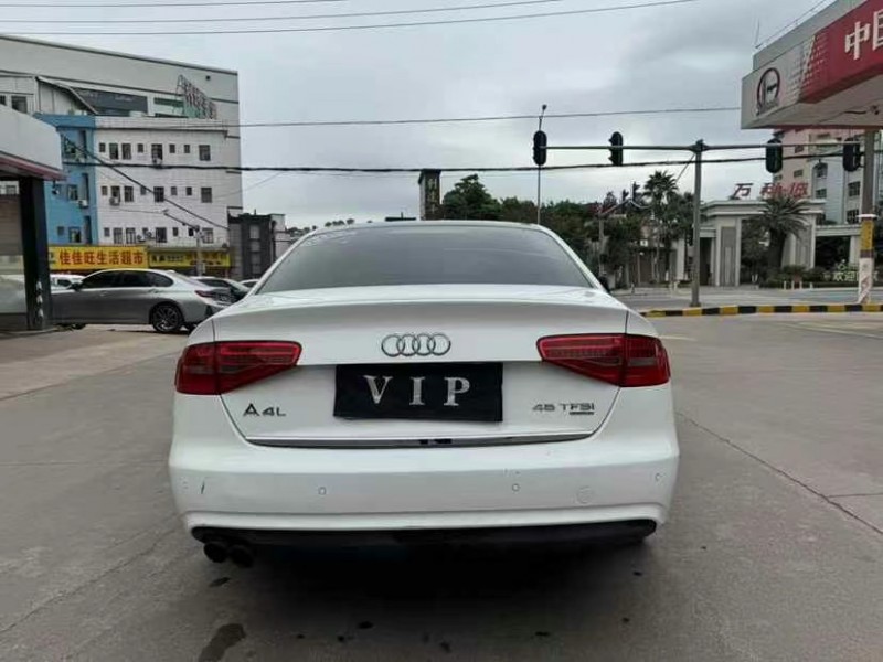 东莞15年奥迪A4L8