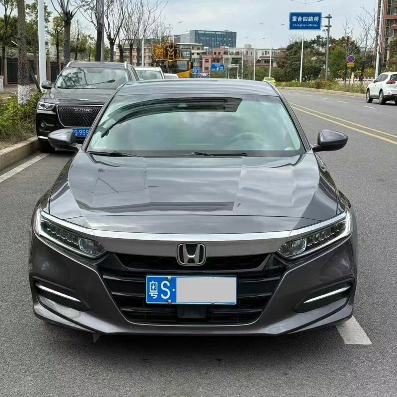 东莞19年本田雅阁1