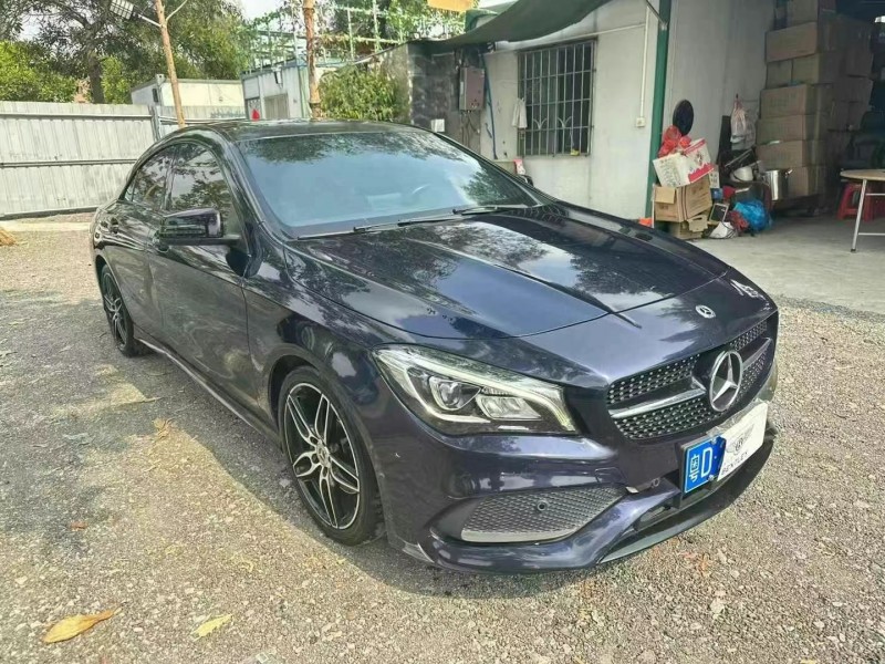 广州17年奔驰CLA3