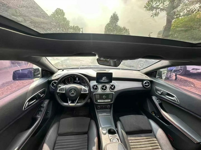 广州17年奔驰CLA6