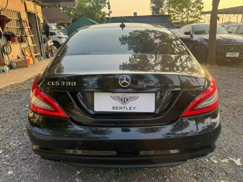 广州15年奔驰CLS9