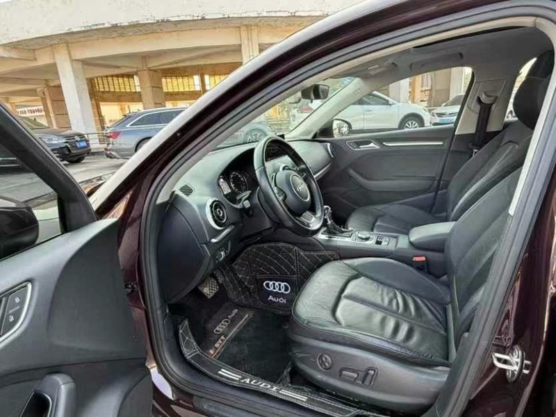 东莞16年奥迪A33