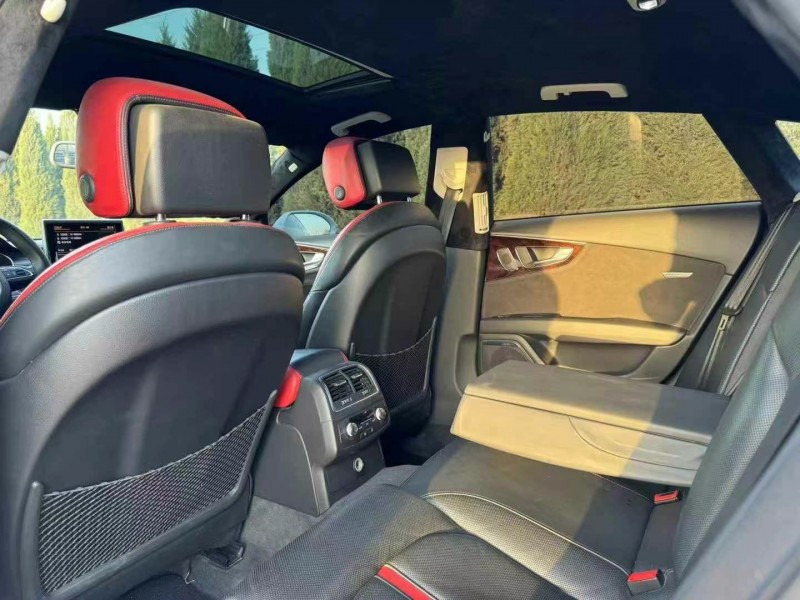 济宁17年奥迪A7L6