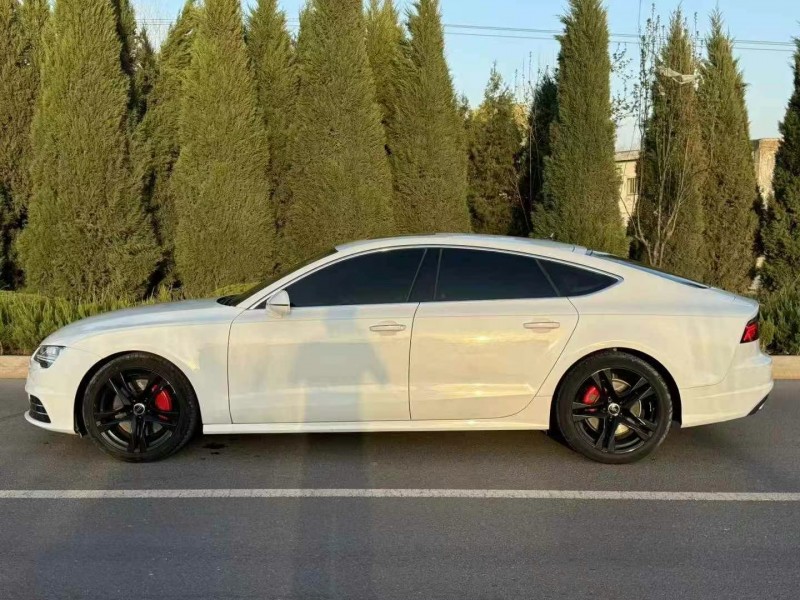 济宁17年奥迪A7L7