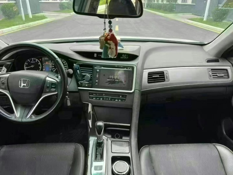 徐州16年本田思铂睿4