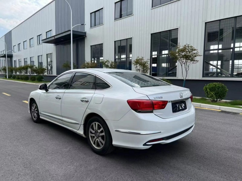 徐州16年本田思铂睿8