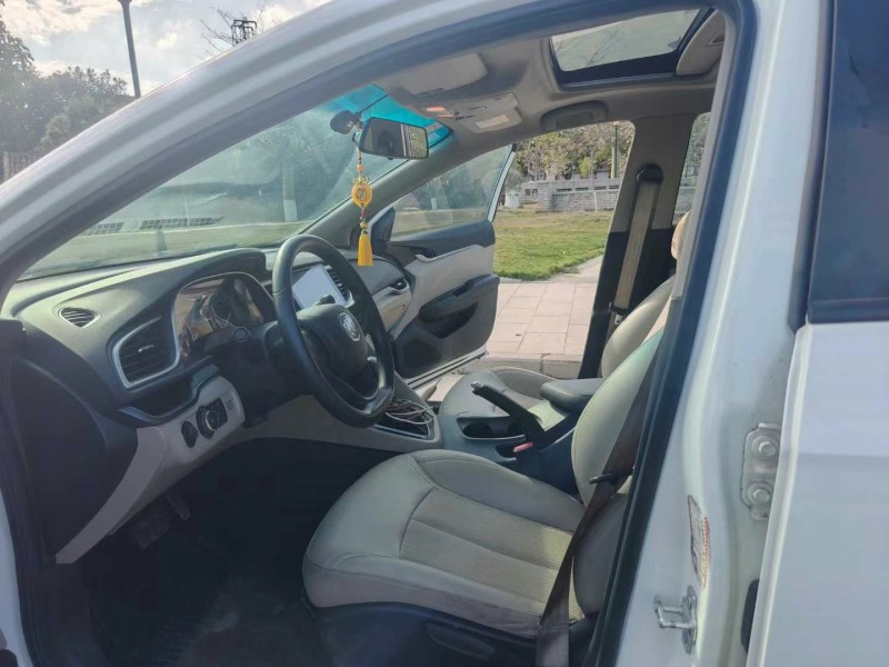 东莞17年别克英朗5