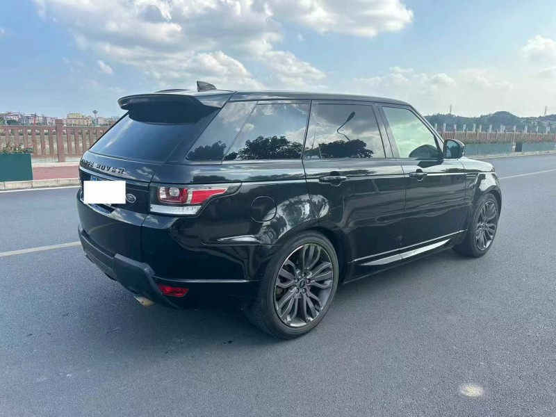 东莞17年路虎揽胜运动7