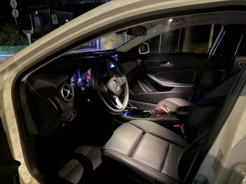 青岛17年奔驰GLA4