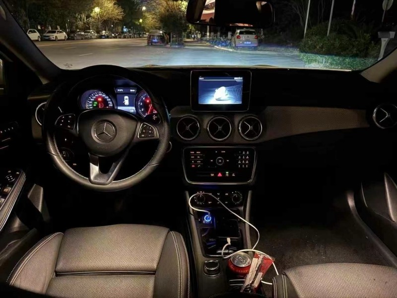 青岛17年奔驰GLA5