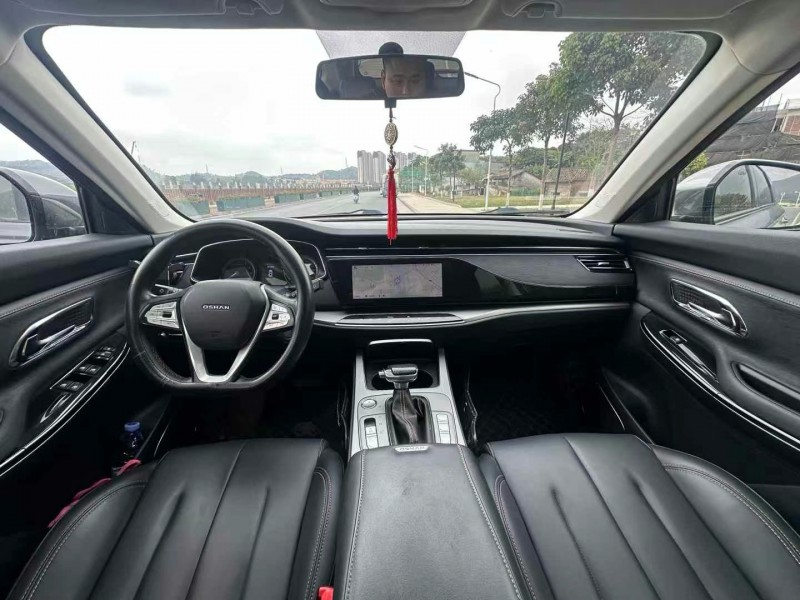東莞20年長安汽車歐尚5