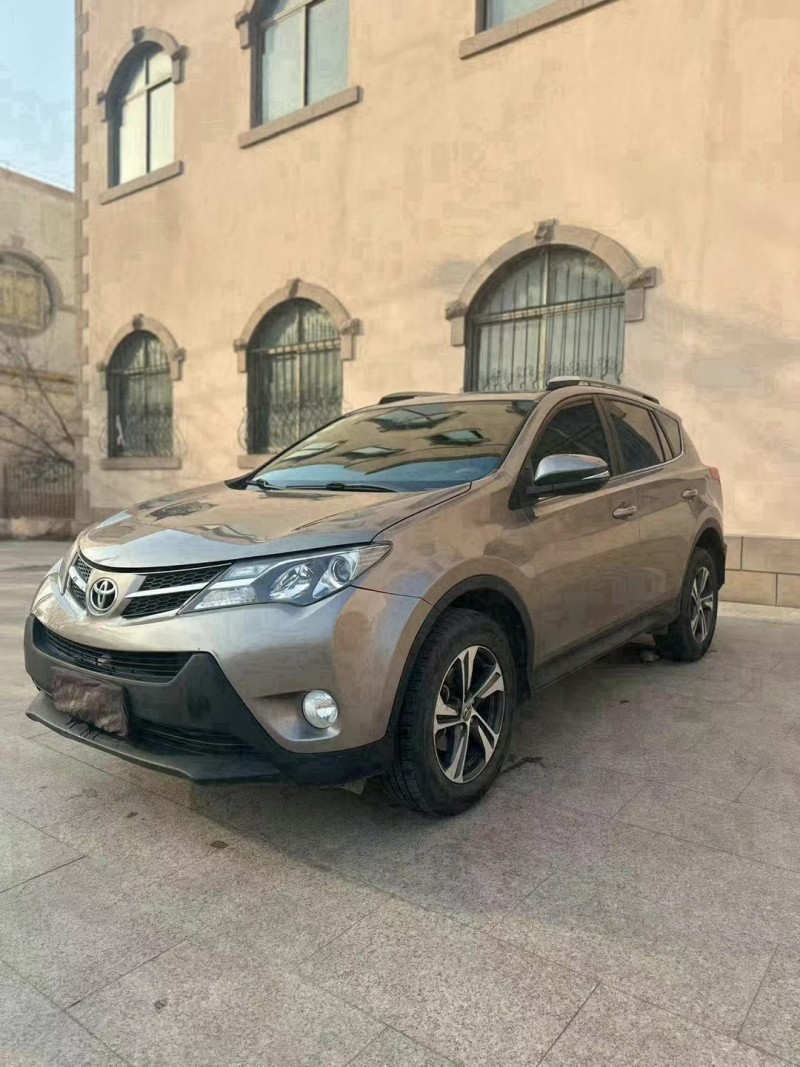 青島16年豐田RAV4榮放3