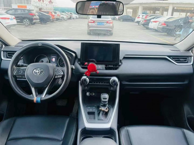 东莞21年丰田RAV44