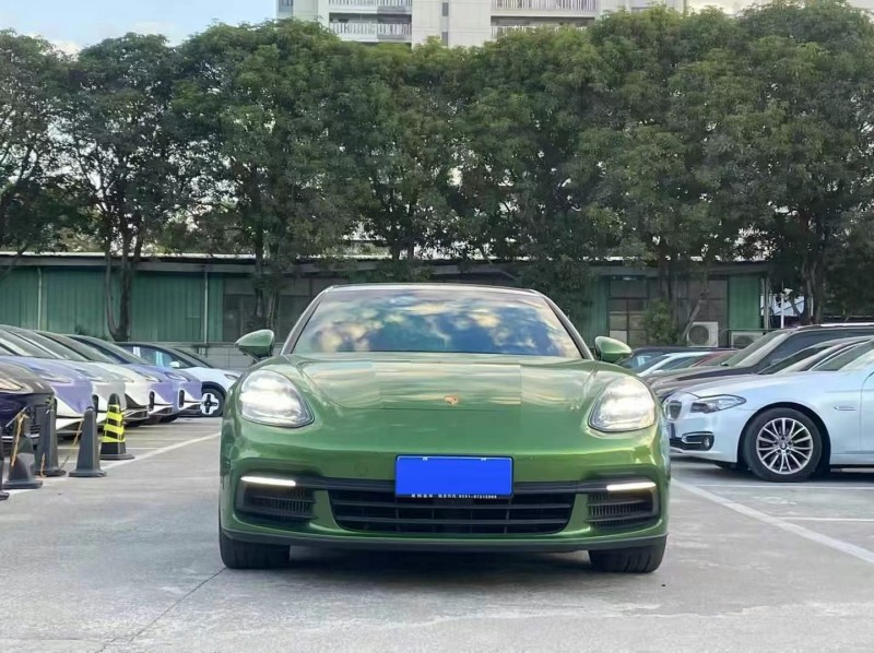 泉州19年保時捷帕拉梅拉1