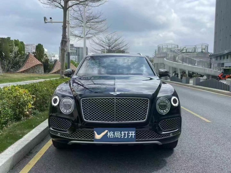 深圳18年賓利添越1