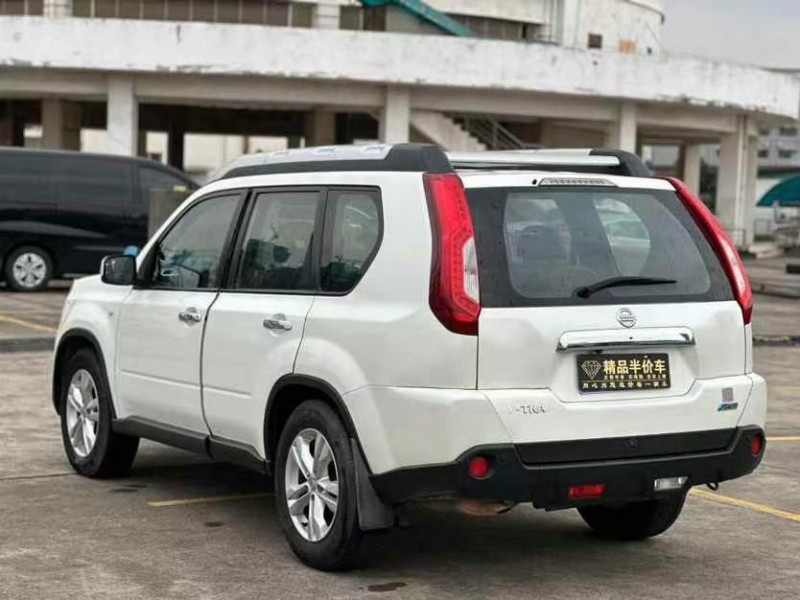 東莞14年日產奇駿9