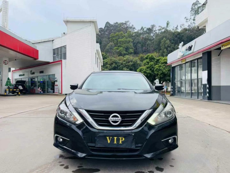 東莞18年日產天籟1