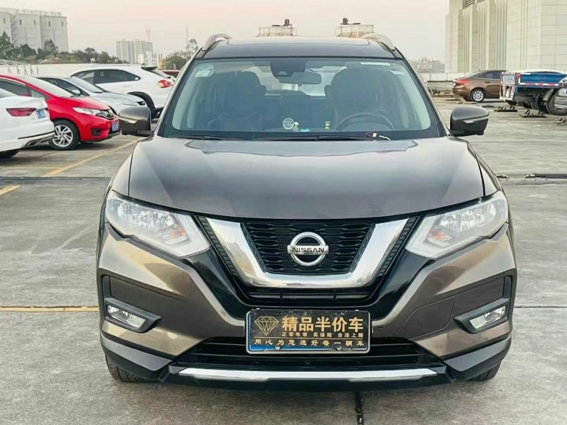東莞18年日產奇駿1