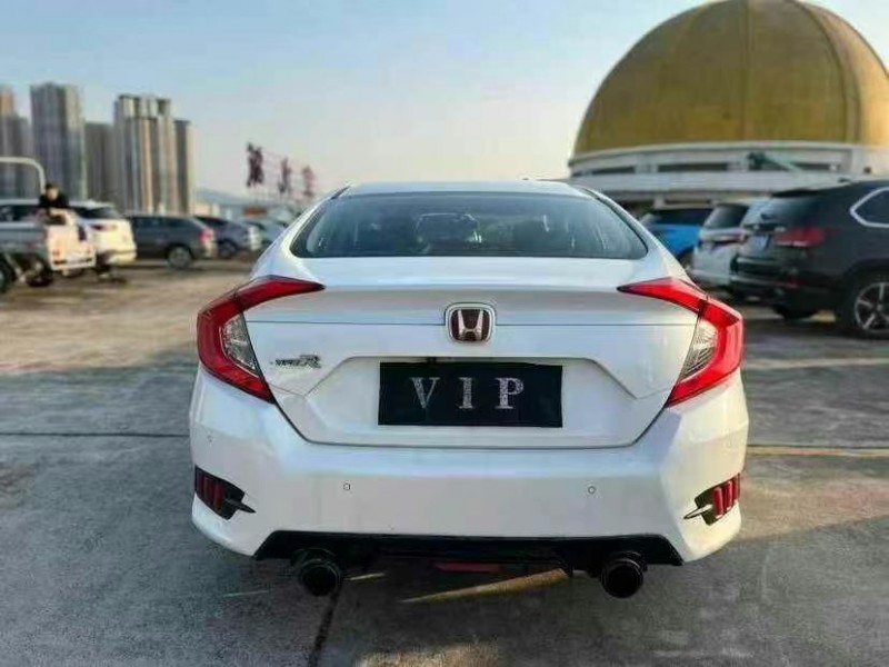 东莞18年本田思域8