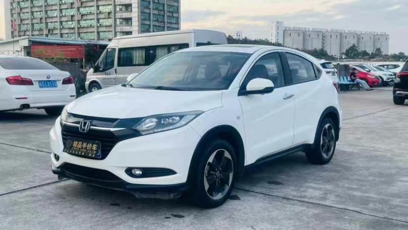 东莞17年本田缤智2