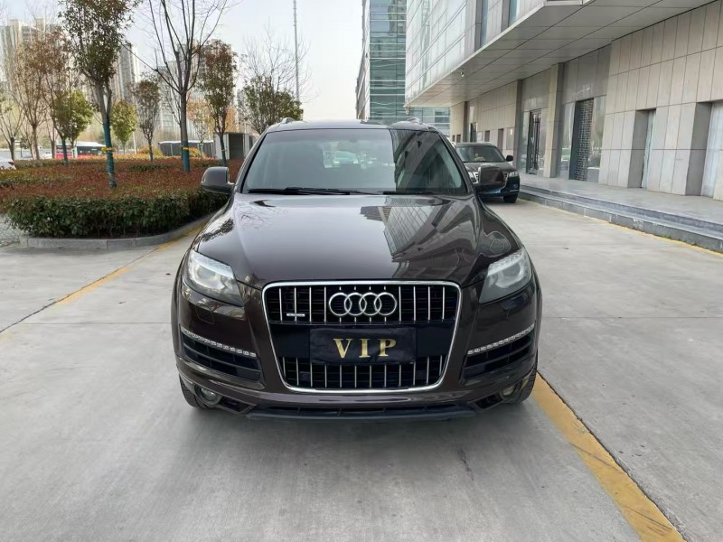 济宁13年奥迪Q71