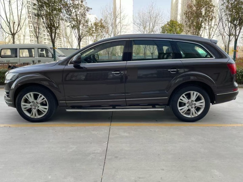 济宁13年奥迪Q78