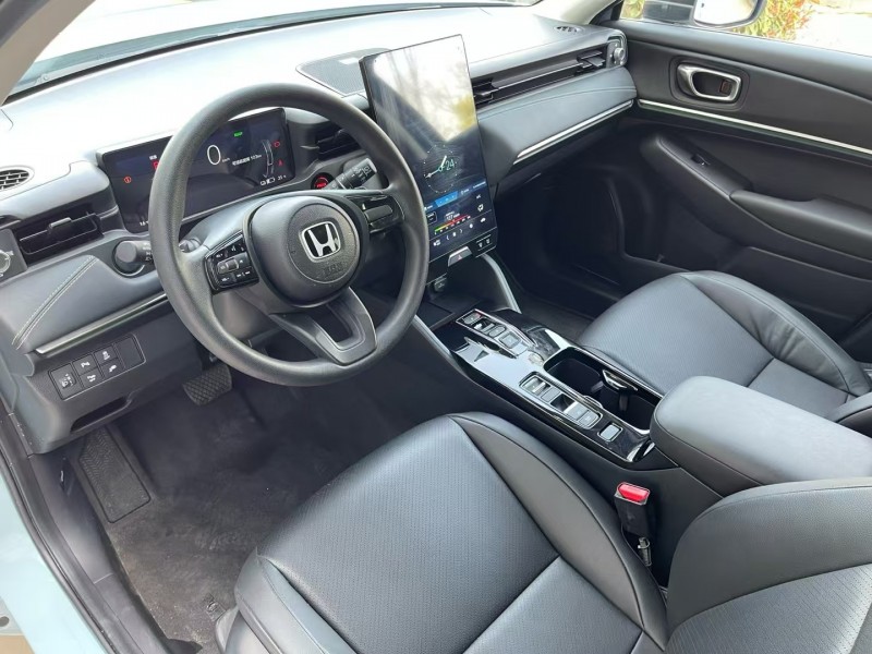 济宁23年本田极湃8