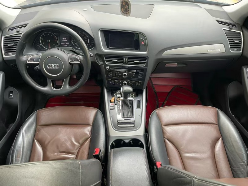 济宁18年奥迪Q56